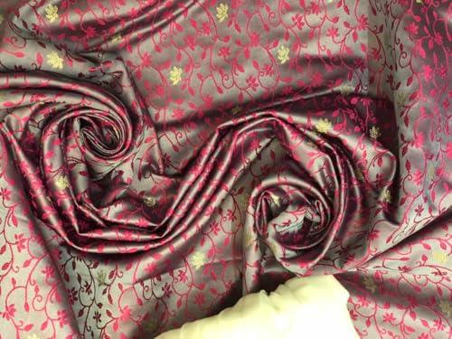 Tissu brocart de soie gris argenté pour donner vie à vos projets de couture