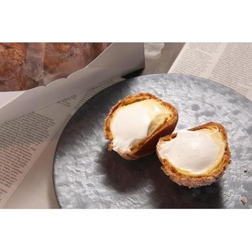 クッキーシュークリーム4個とハーフシャンティ4個のセット