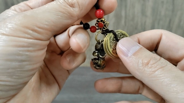 Amazon.com: Mansiyuyee The Monkey King Sun Wukong Statue Keychain