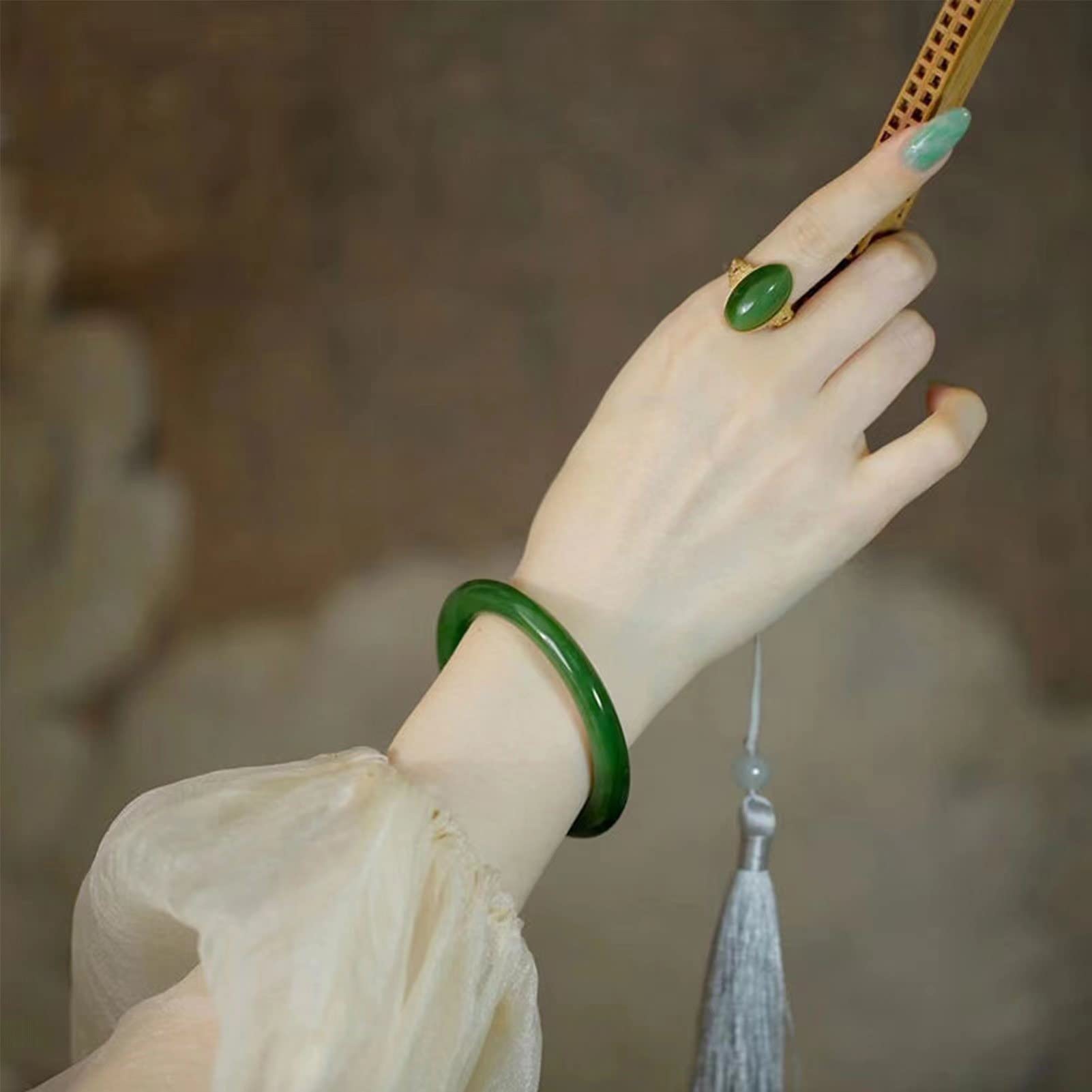 Bracciale Giada hetian Femminile Femminile Spinaci Rotondo Verde Bar Giovane Jasper Beauty Bar Jade Bracciale è Il miglior Regalo per i Festival (Colore: Verde, Dimensioni: 60mm)