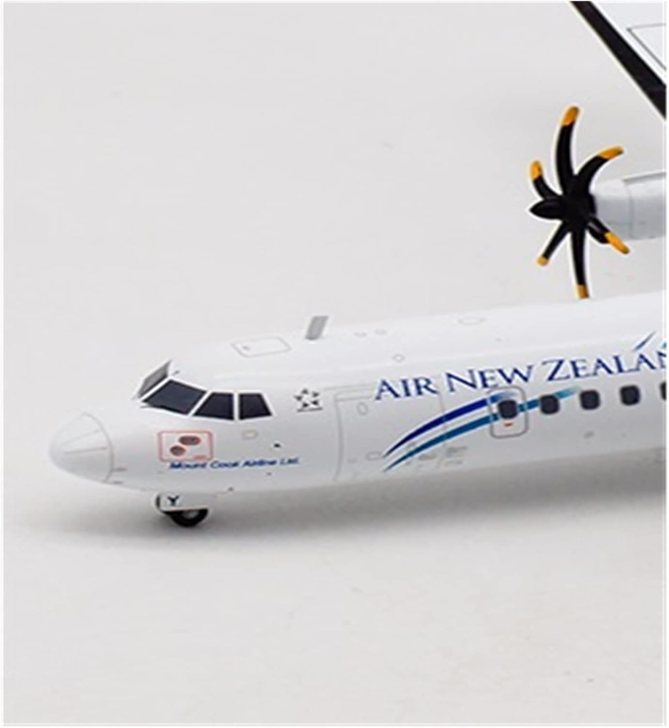 1 200 Scale Fit for Aviation ATR-72 ZK-MCY Air Miniature Decorative Plastic Airplane Kit Model Hobby Playgame Kit