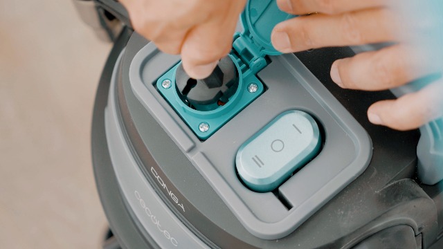 Cecotec Aspiratore per solidi e liquidi 30 L Conga Rockstar Wet & Dry Steel  Pro. 1600 W, 23 kPa, Sistema di drenaggio, Aspirapolvere e soffiante,  Struttura in metallo, Ruote, Raggio d'azione 5