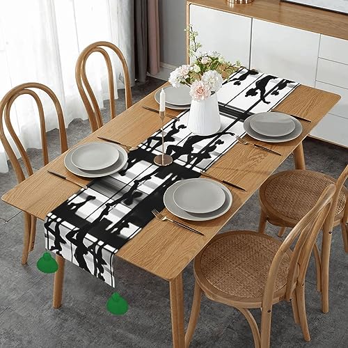 Chemin de table de salle à manger pour repas de Noël convivial