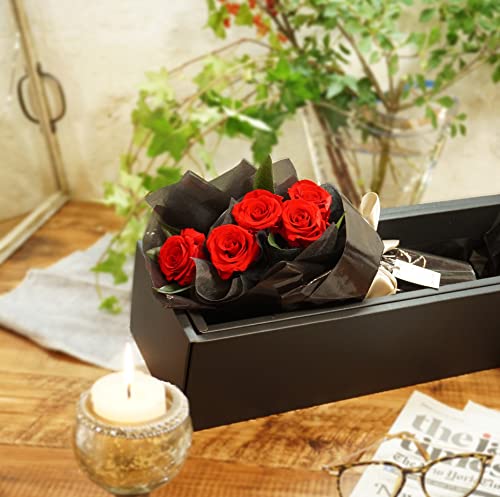 赤バラ5本のブーケ 花言葉は『あなたに出会えて心から嬉しい』プロポーズや告白に最適!