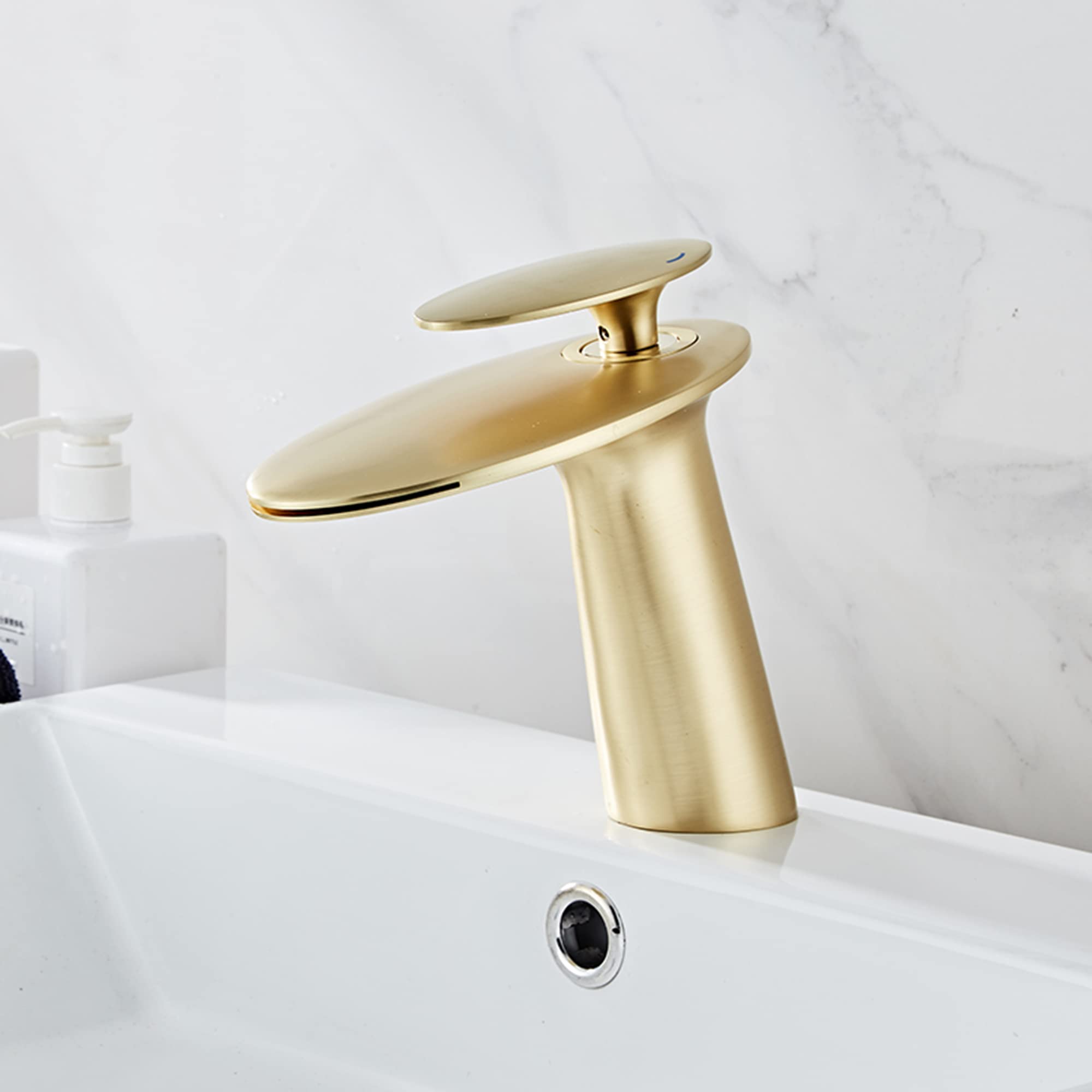 Robinet Salle Bain, Robinet Cascade Salle De Bain,Robinet De Lavabo Cascade,Cascade Mitigeur Salle Bain Avec Valve En Céramique Monocommande Chaude Et Froide Réglable (or brossé)