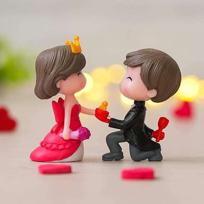 Statue de couple miniature pour Saint-Valentin en figurine décorative romantique