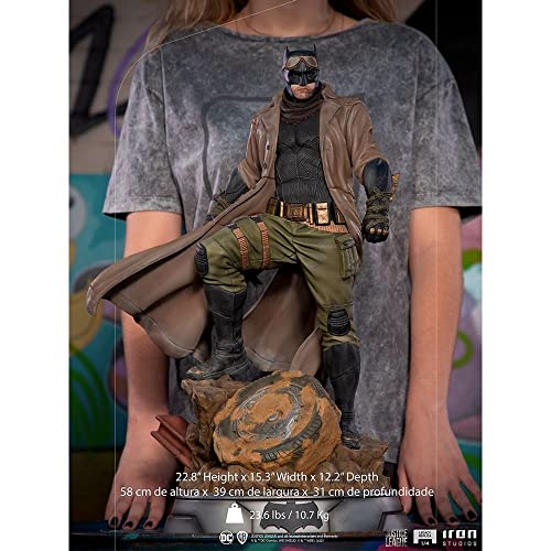 Iron Studios Zack Snyder's Justice League Statuette Legacy Replica 1/4 Batman Knightmare 58 cm – vue 2
