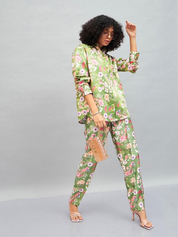 Image of SASSAFRAS Women's Satin Floral Darted Pants