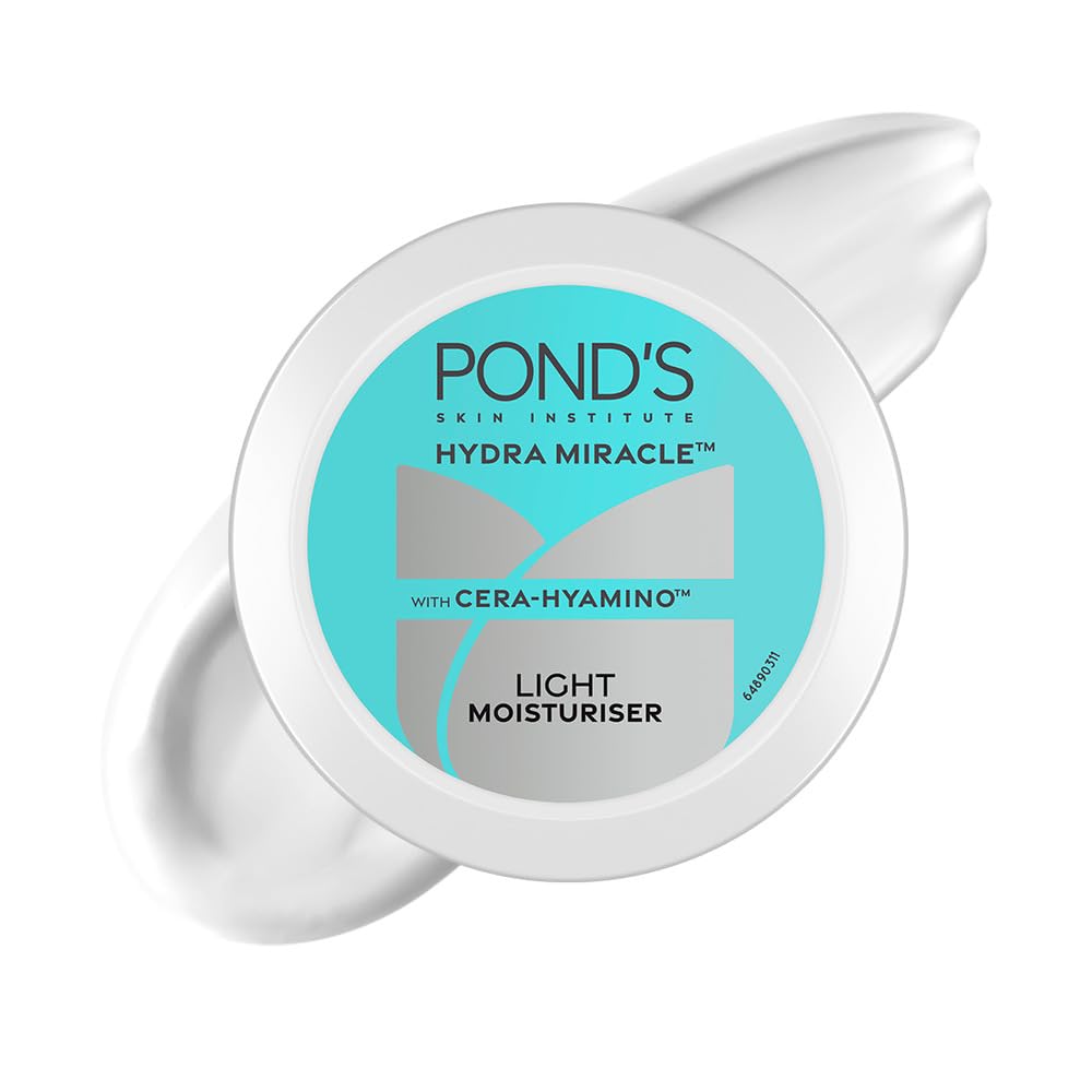 POND'S Light Face Moisturizer 250 ml|| Daily Lightweight Non-Oily Cream with Vitamin E for Soft Glowing Skin|| SPF 15 - With Vitamin C & Niacinamide