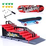 MOERAE Finger Skate Rampen Set, Mini Skateboards und Rampe Spielzeug, Kinder Professionelles Fingerskateboards Spielzeug, Fingerboard Spiele für Jungen und Mädchen (Grafiken Zufallsauswahl)