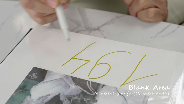 Vienrose Large Photo Album Self Adhesive for 4x6 8x10 Pictures Scrapbook Album DIY 40 Blank Pages with A Metallic Pen