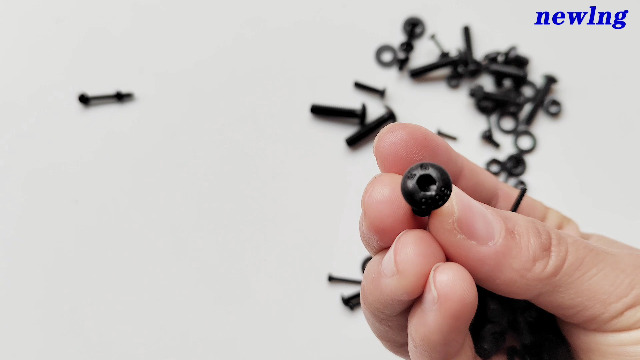 Image of newlng M2 M3 M4 M5 Screws Assortment Kit 1180pcs Metric Black Nuts and Bolts Flat Washers Set 10.9 Grade Alloy Steel Machine Screws and Nuts Hex Socket Button Head Screw with Four Hex Wrenches