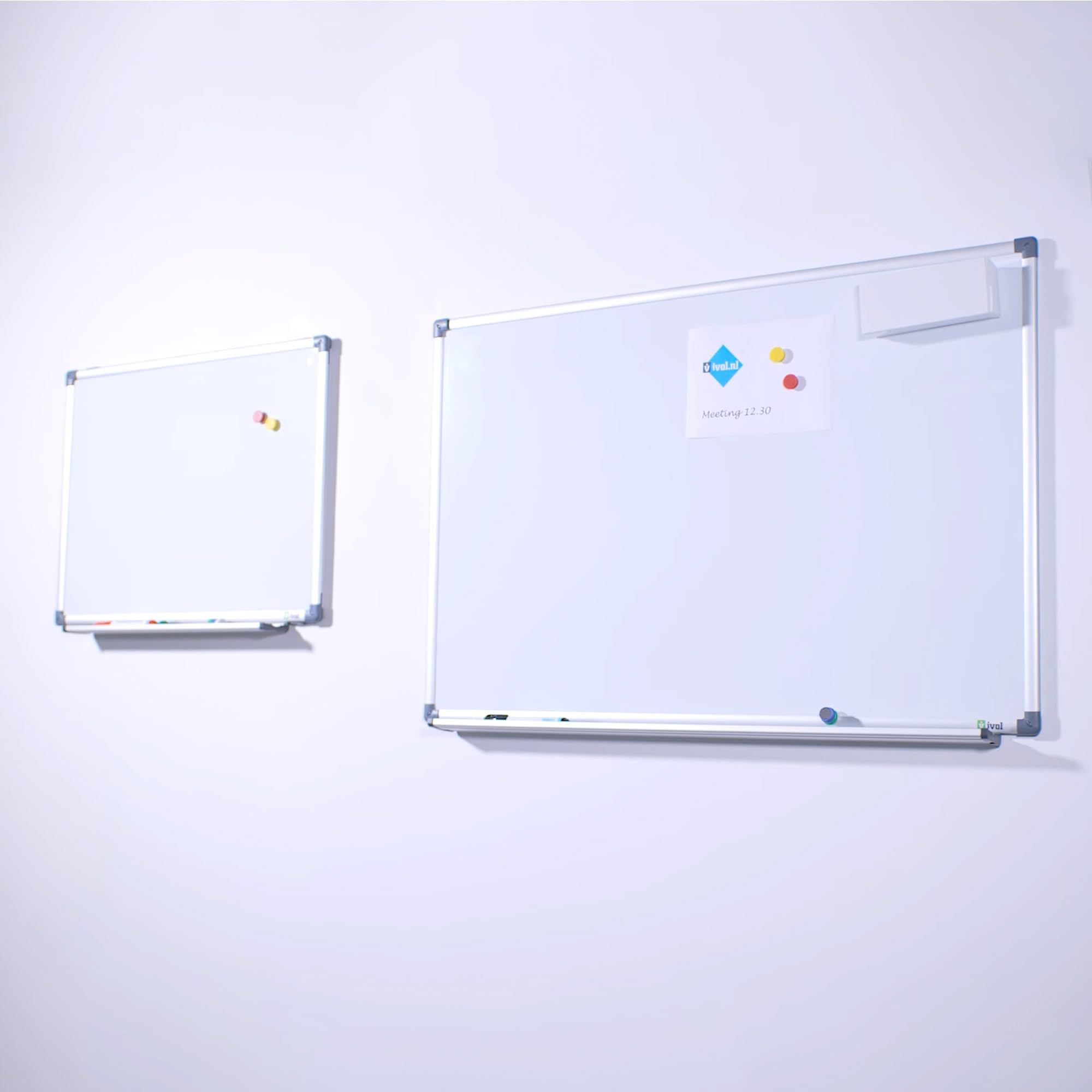 Vivol Tableau blanc feutre mural Mur magnétique 45x60 cm panneau blanc Cadre en aluminium avec étagère à crayons | 14 tailles Magnétique effacable