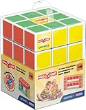 Entwickelt Geschicklichkeit: die Kinder sind tatsächlich diejenigen, die Magicube, ein Spielzeug, das sich nur dank ihrer Fantasie entwickelt und Gestalt annimmt, ins Leben rufen. Durch die einzelnen Würfel ermöglicht das Spiel die Entwicklung manueller Fähigkeiten, auch bei kleineren Kindern