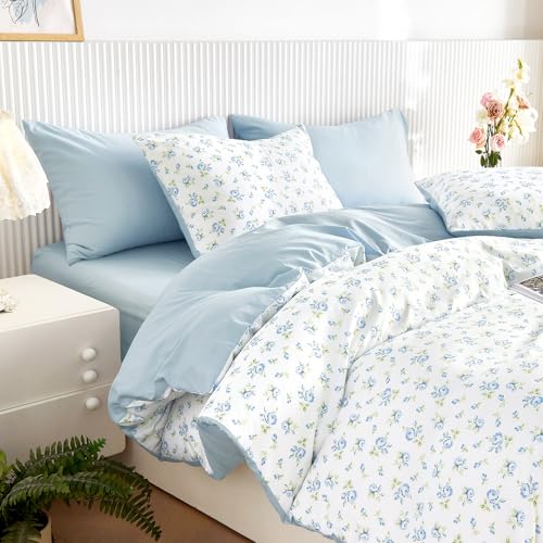 Image of Wake In Cloud - Floral Comforter Set, Coquette Cottagecore Aesthetic Flower Shabby Chic Pattern for Women Teen Girls, Soft Lightweight Bedding, 3 Pieces, White Blue, Queen Size