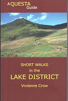 Paperback Short Walks in the Lake District Book