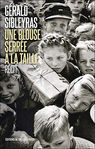 Une blouse serrée à la taille