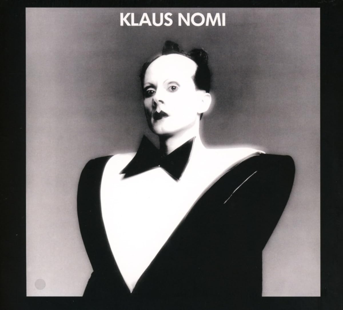Amazon.co.jp: Klaus Nomi: ミュージック