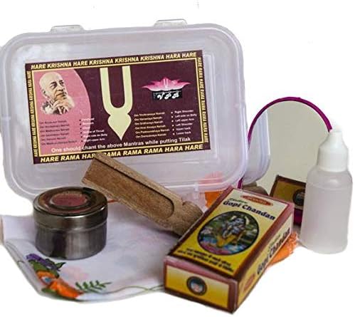 VRINDAVANBAZAAR.COM Il kit da viaggio include Gopi Chandan, timbro Tilak, specchio, bottiglia d’acqua, qualche scatola (erogazione) e fazzoletto
