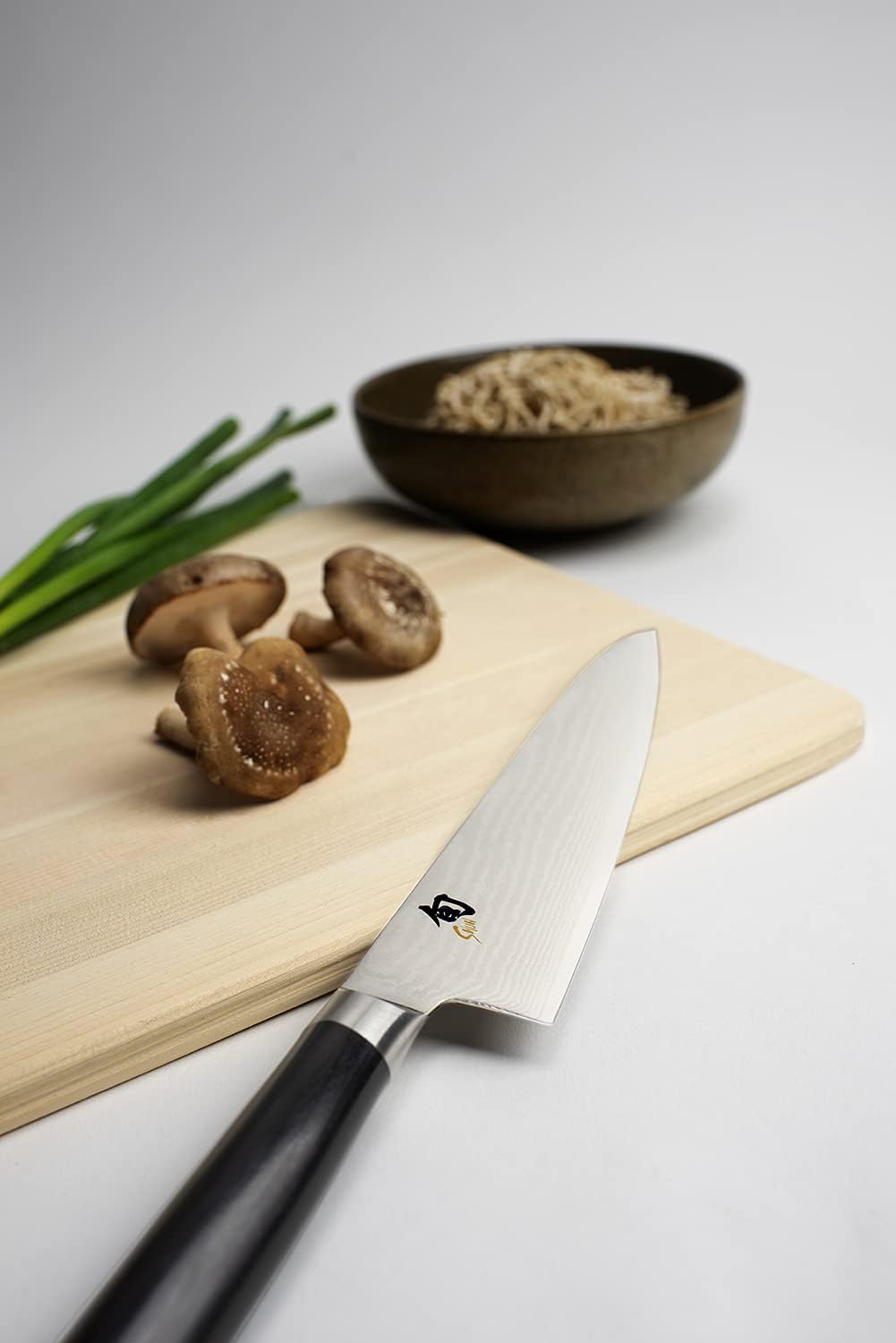 Shun Classic 2 Piece Asian Knife Set, 7-Inch Chef's Knife, 4.5-Inch Prep Knife