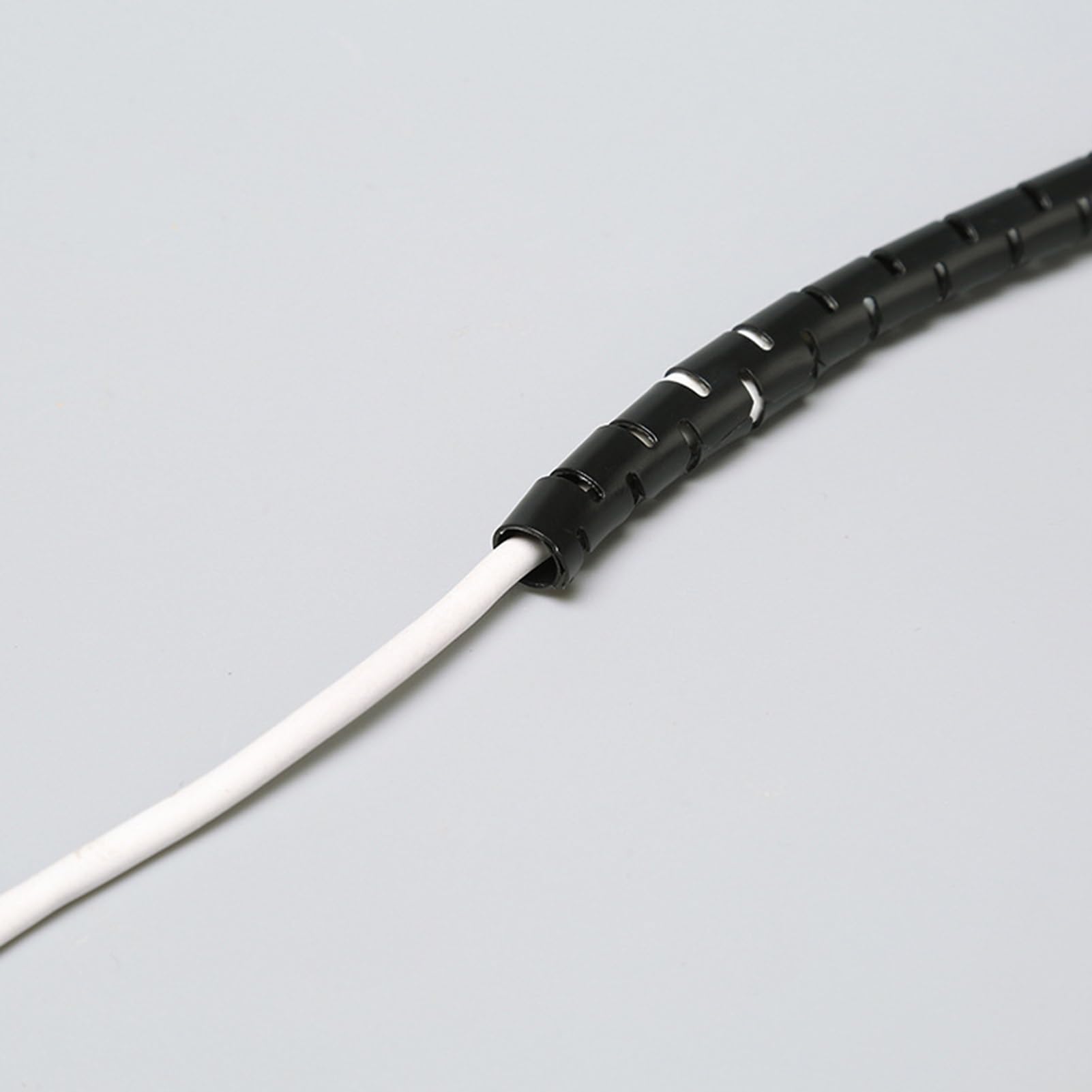 Gaine de câble en spirale, 2 mètres, gaine de rangement pour fil familial, diamètre intérieur (noir, 10 mm de diamètre intérieur)