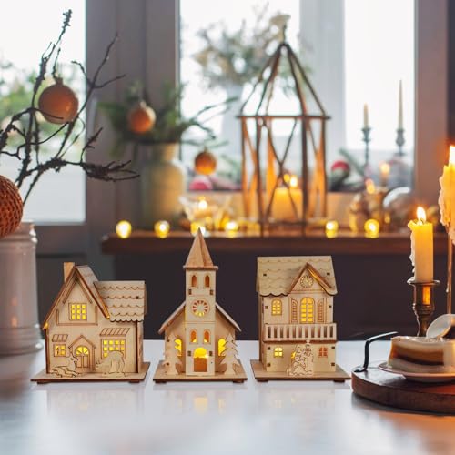 Casas luminosas de madera NUOBESTY de tres piezas para decoración navideña de mesas 7