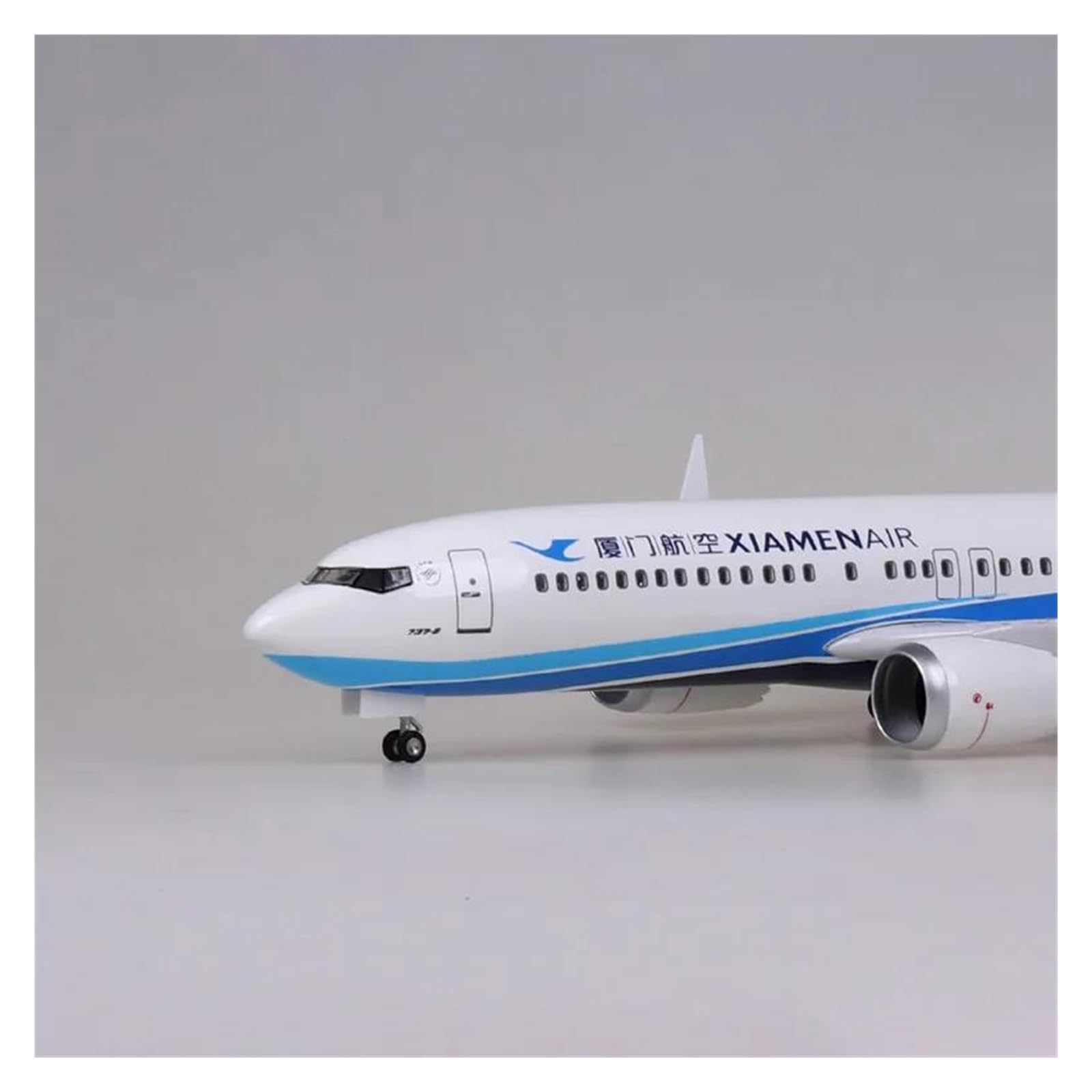 Plane Giocattolo Per XIAMEN Airlines B737MAX 737 Modelli Aeroplani Aerei Giocattoli Ruota Leggera Carrello Di Atterraggio Modello Di Aereo In Resina Da Collezione 47CM(Without light)