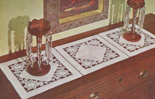 Vintage Crochet Pattern to make - Flower Cutwork Runner Mat Motif. NOT a finished item. This is a pattern and/or instructions to make the item only.