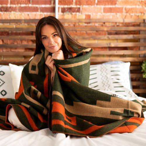 Image of Arcturus Rainier Wool Blanket, for Home or Camping, Lone Pine, Twin | 70% Wool, 550 GSM, Warm Even When Wet, Naturally Fire-Retardant, Triple-Washed, Home & Outdoor Adventures, 64 inch x 88 inch, 4.5 lb