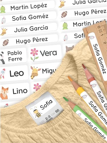 melu kids® Set de pegatinas personalizadas para ropa y objetos de niños (70, Blanco) – Etiquetas con nombre impermeables y adhesivas para material escolar y guardería
