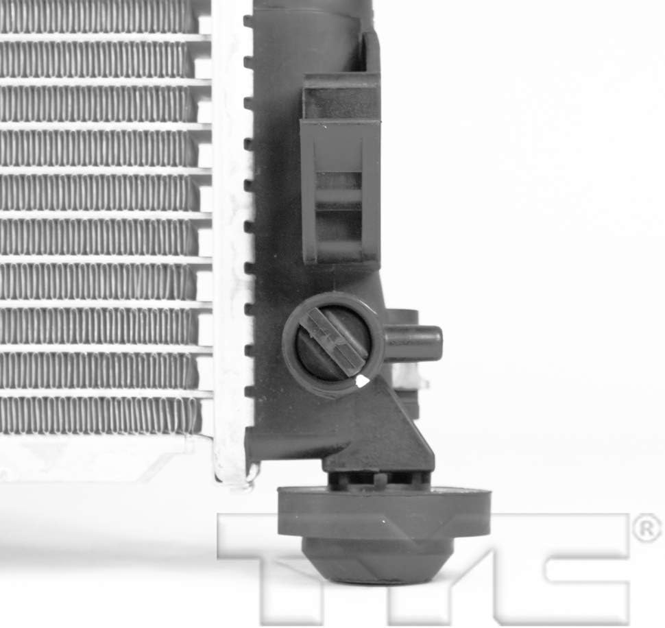 For Dodge Charger Radiator 2006 2007 2008 | Vehicle Trim: 2.7L V6 2736cc 167 CID; 3.5L V6 3518cc 215 CID; 5.7L V8 345 CID; Heavy Duty; 6.1L | Replacement For CH3010315 | 5137691AA