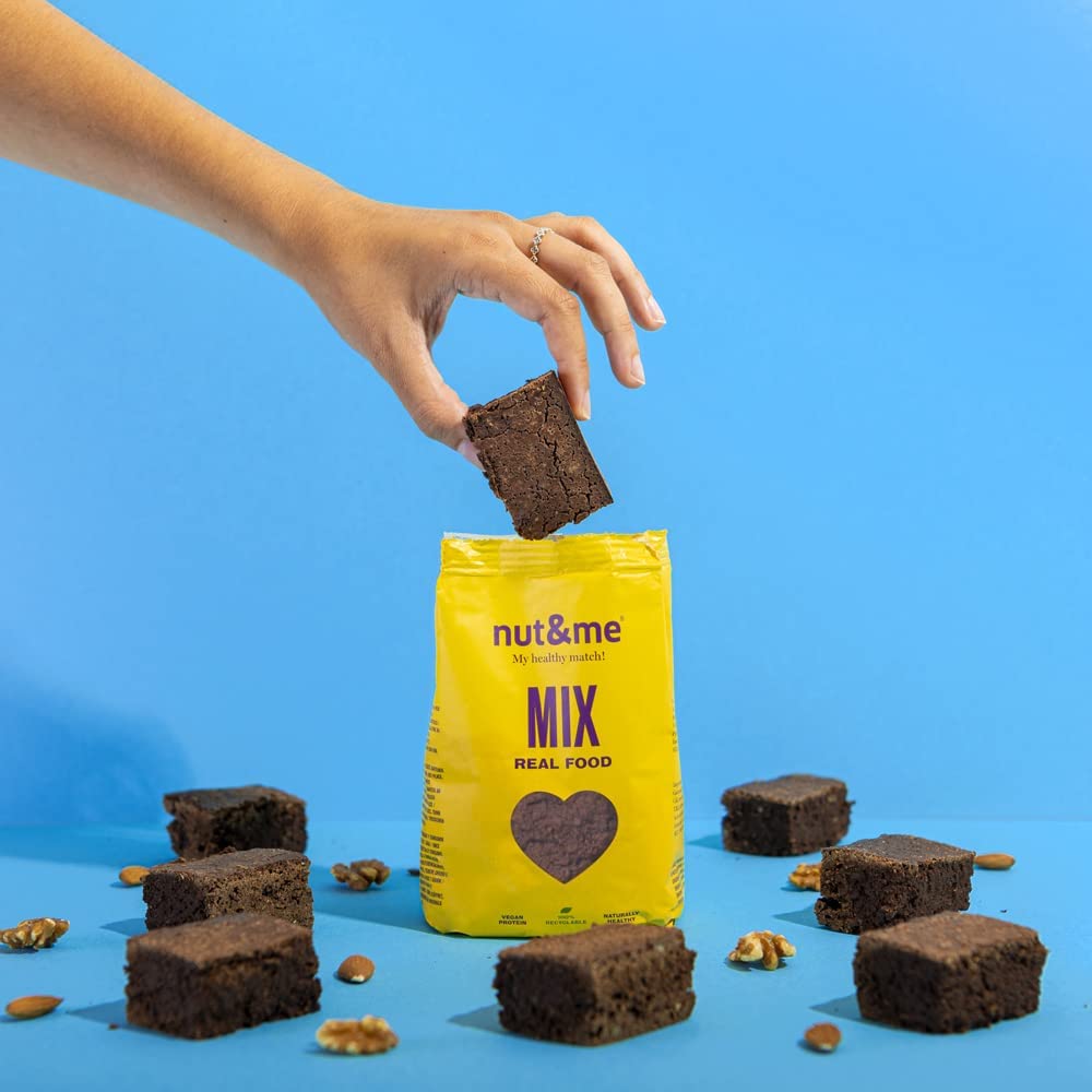 Preparado para brownie proteico 600 gr nut&me | Sin azúcar | Sin conservantes o aditivos |Contiene harina de almendra, avena y eritritol | Sin gluten | Vegano | 1 unidad = 8 raciones | Pack 2 x 300 gr