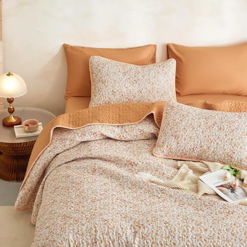 Wake In Cloud - Floral Quilt Set Cute Vintage Flower Cottagecore Shabby Chic for Women Teen Girls Reversible Lightweight Bedspread Coverlet 3 Pieces Cream Orange Queen/Full Size