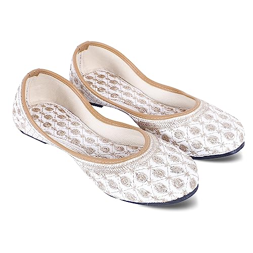 Image of DFR Women's Embroidered Phulkari Punjabi Mojaris Juti Jutti Shoe