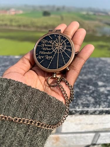 Brújula de latón grabada con estuche de cuero - Brújula de bolsillo de latón miniatura 3