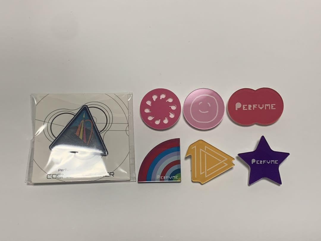 Amazon | Perfume ピンバッジ 7点セット | バッジ | おもちゃ