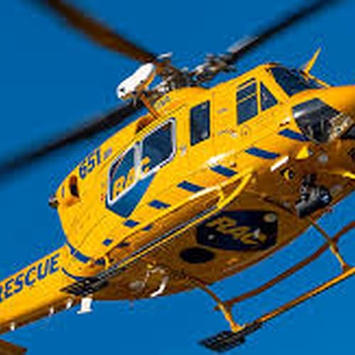 Page de couverture de Man airlifted to Perth after car rollover south of Perth this morning