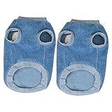 Vêtements pour chiots résistants à l'usure - garder votre animal chaud et à l'aise pendant les activités de plein air est une bonne idée par temps froid en hiver, des vêtements pour animaux de compagnie.