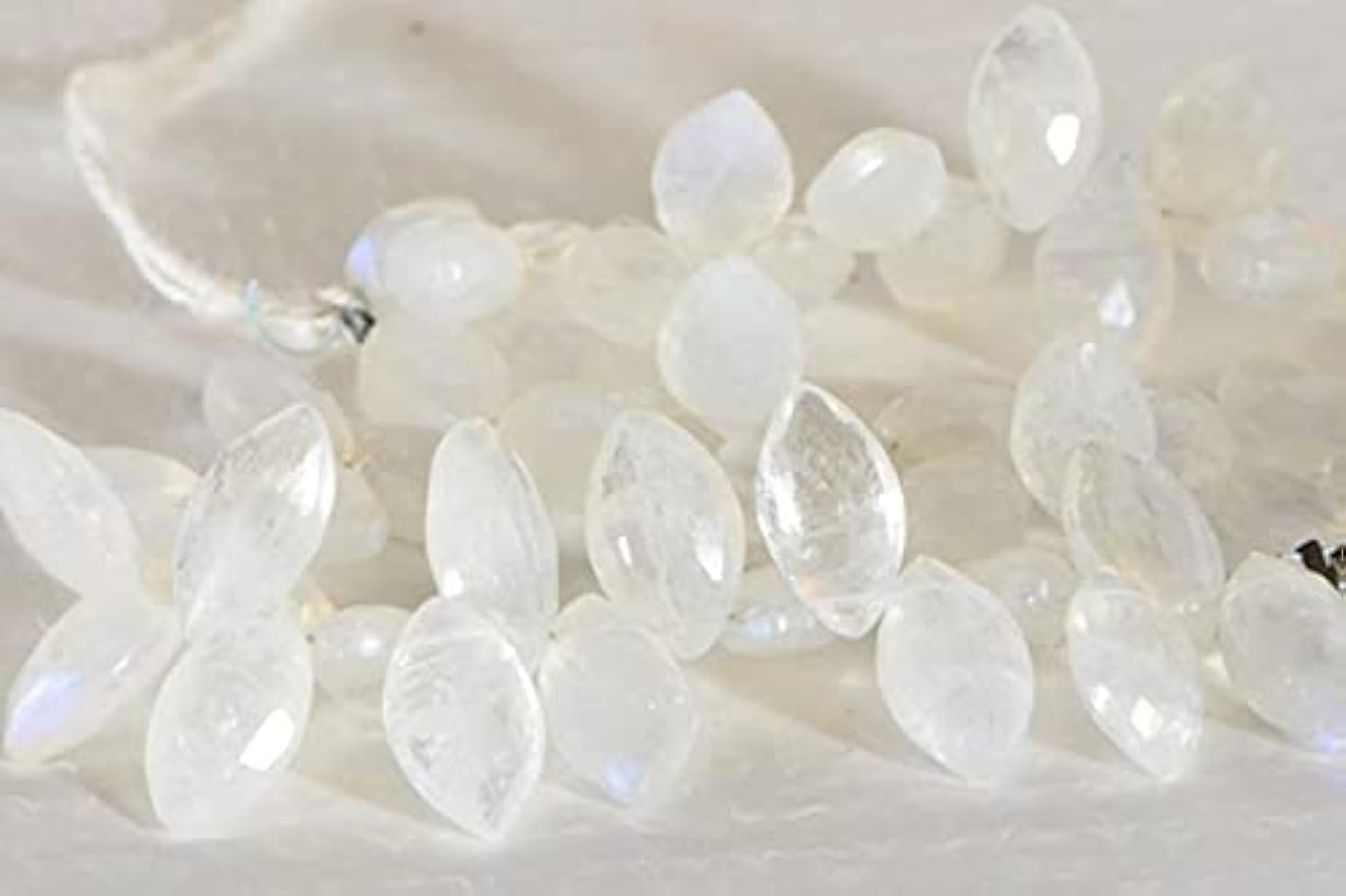 Pierre de lune facettée contre les bijoux ternes rang de perles de 12x6.7mm pour éclat durable