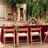 Protection et réduction du bruit : fabriquée à partir de tissu polyester, cette nappe embellit non seulement votre table, mais réduit également le glissement et le bruit de la vaisselle, gardant votre salle à manger sereine et rayée.