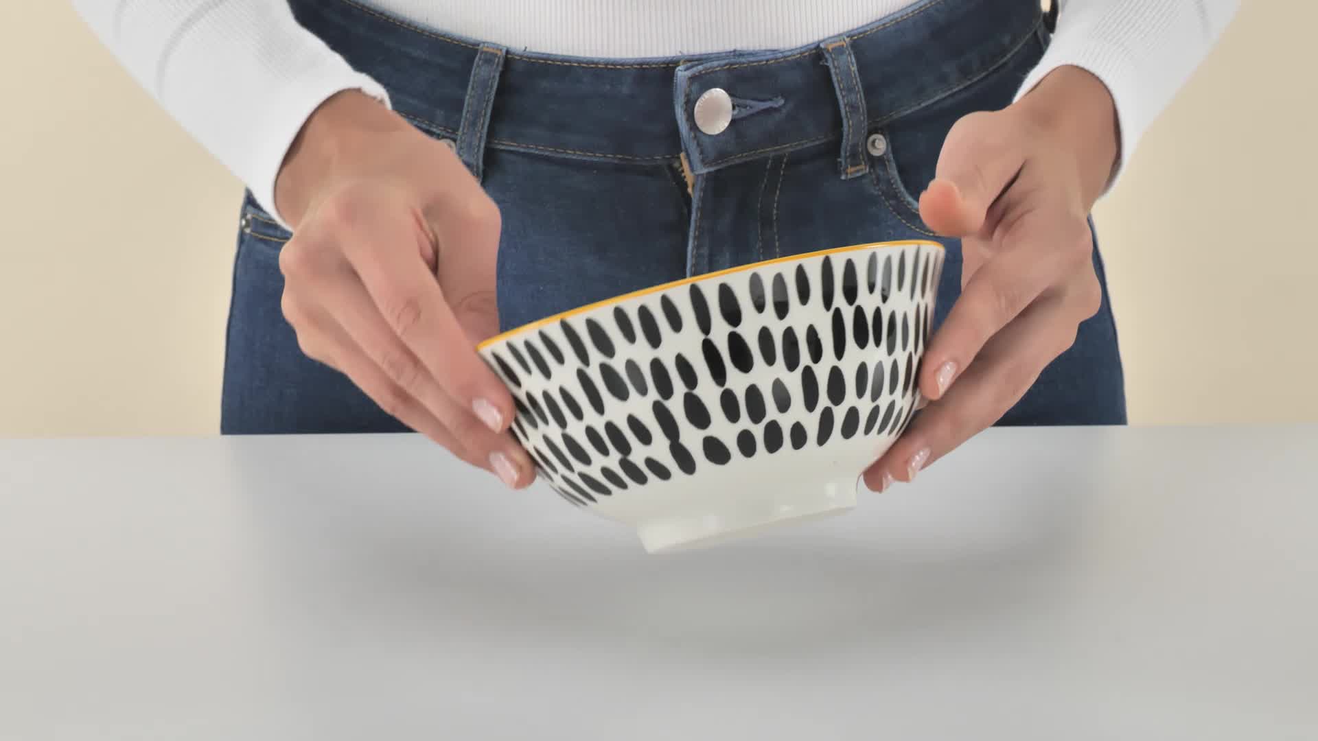 KitchenCraft 4 Keramische Kommen in Geschenkverpakking, Ideaal Voor Roomijs, Soep en Meer, 'Bright' Designs, 15cm