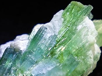 Amazon.co.jp: グリーントルマリン&スティルバイト共生群生