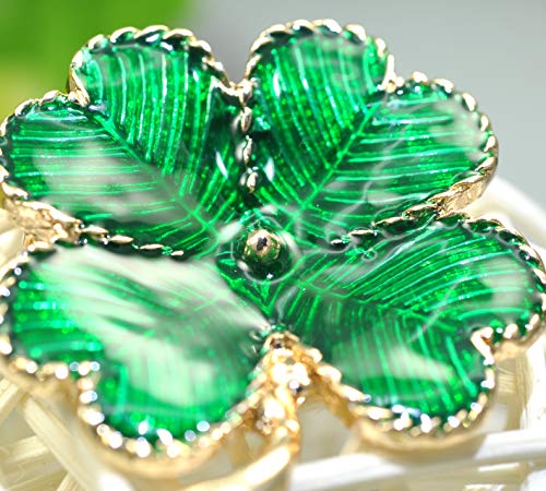 Gyn&Joy Lucky Green Four Leaf Shamrock Clover St. Patrick's Day Enamel Pin Brooch BZ2684
