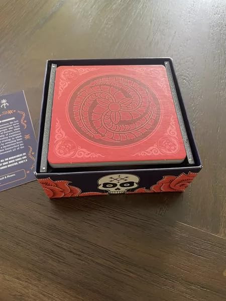 Image of Skull & Roses Bluffing Game