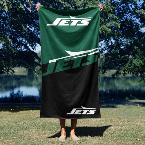 Image of Northwest NFL New York Jets Microfiber Beach Towel, 30 x 60 Inches - Quick Dry, Sand Resistant, Lightweight, Highly Absorbent, Incisor Design