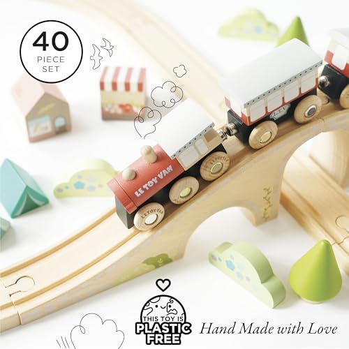 Le Toy Van Wooden Train Set including Figure of 8 Train Track, Plastic Free Set including Universal Compatible Train Track - Image 2