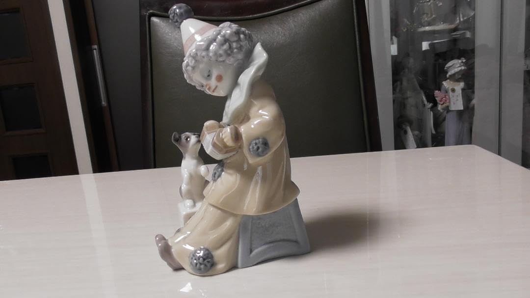 Amazon.co.jp: LLADRO リヤドロピエロ(アコーディオンを持つ少女