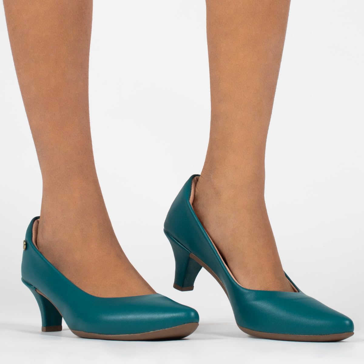 Sapato Scarpin Feminino Salto Baixo Fino Confortável R2.29 em promoção! Veja a oferta e mais achadinhos de Sapatos sociais 3 Hoje é o melhor dia para comprar Sapato Scarpin Feminino Salto Baixo Fino Confortável R2.29 com aquele preço maroto! Promoção! Aproveite a oferta! 3