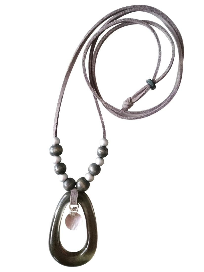 【数回使用】Selieu ネックレス レザーのお花・ストーン各2種チャーム付 数回使用】Selieu ネックレス レザーのお花・ストーン各2種チャーム付