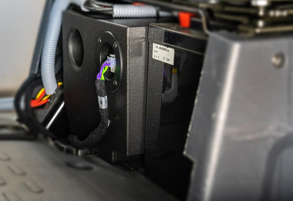 Option DSP Niveau sonore V1 compatible avec Fiat Ducato série 7/série 8-6 canaux DSP et caisson de basses passif spécifique au véhicule Rock-1